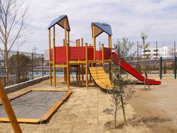 園庭遊具